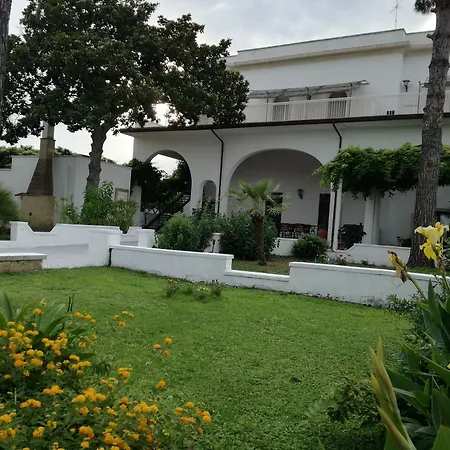 Borgo Fiore 3* Salice Salentino